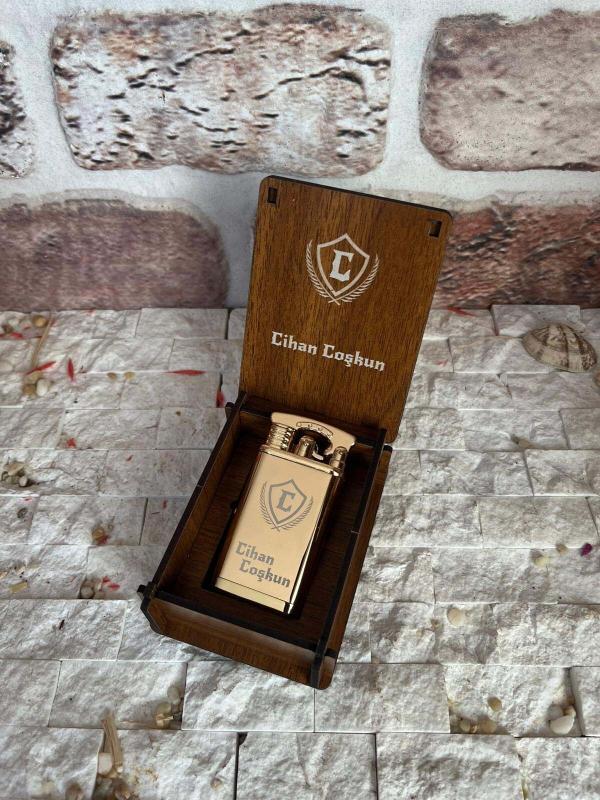 Kişiye Özel Gold Saatli Rüzgarda Sönmeyen Çakmak - Görsel 2