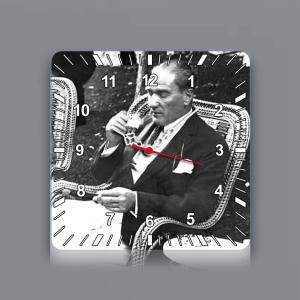 Atatürk Tasarımlı Duvar Saati