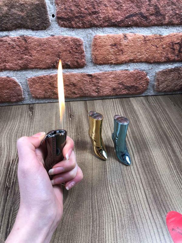 Topuklu Çizme Tasarımlı Çakmak - Görsel 3