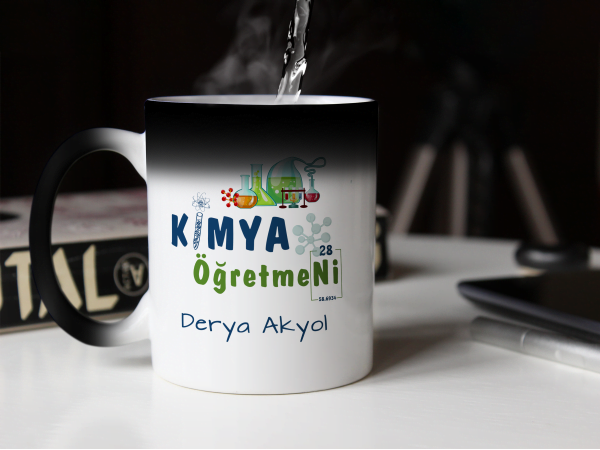Öğretmene Sihirli Kupa Hediyesi