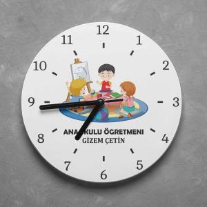 Kişiye Özel Okul Öncesi, Ana Okulu Öğretmeni Duvar Saati