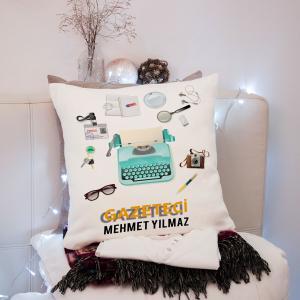 Gazete Tasarımlı Yastık
