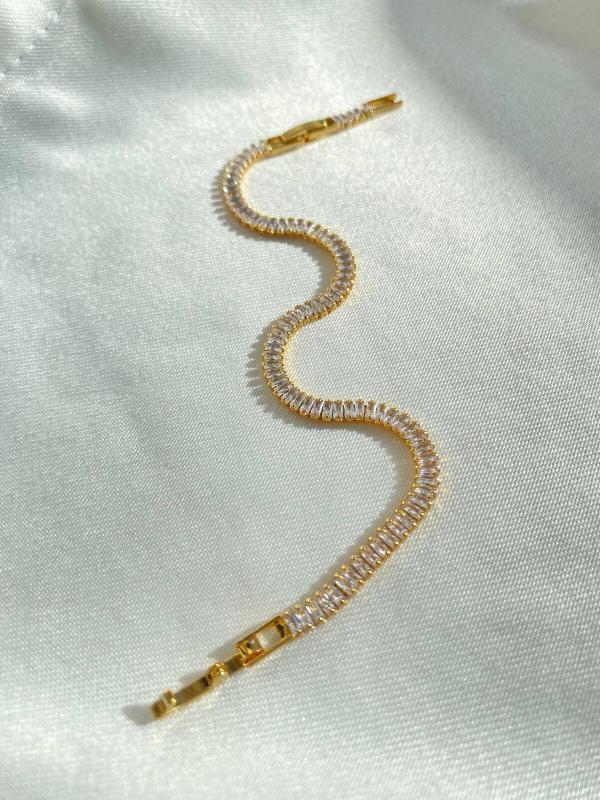 Özel Baget Kesim Zirkon Taşlı Altın Gold Renk Bileklik