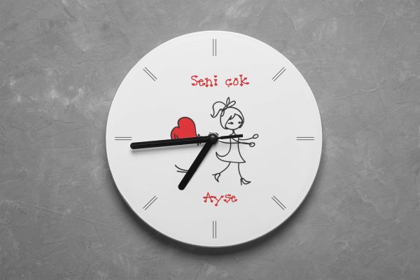 Sevgililer Günü Tasarımlı Yuvarlak Duvar Saati